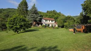 La rosa sul lago