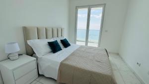 Eddys Luxury Suites - Ilyonis