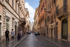 The White Beams - Navona Roma