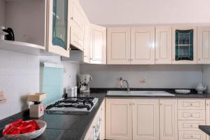 Casa Viola 1 piano 100 mt dal mare