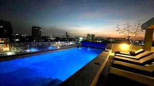 Depa Moderno Arcos Vallarta & alberca