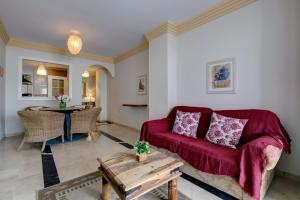 First Line Beach Apartment