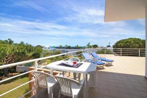 Yara Beach Apartments with Terrace