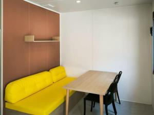 Mobil-home cosy, animaux OK - 2 pers. - API-1-52-2464