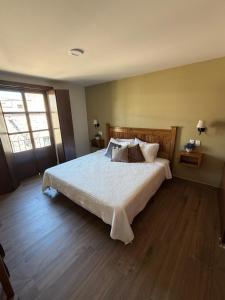 Spacious house just steps from the cathedral