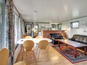 Holiday Home Kate - 700m to the fjord by Interhome