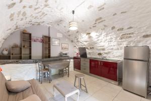 Belle Maison En Pierre Avec Piscine