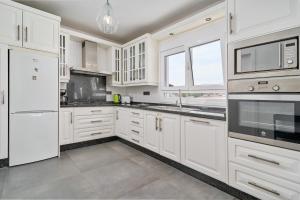 Wonderful Villa Burriana Beach