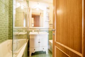 Casa Vaticana Spacious 3Br by St Peters