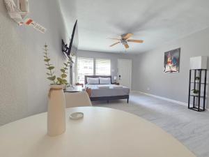 Luxury Studio Apt Montrose-Alba - The Italian Plaza apt2