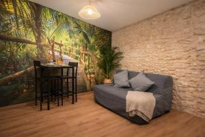 NOUVEAU - JUNGLE SAKURA - 2P - Center - Clim by Narbana