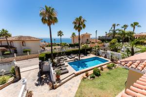 Rustic Spanish Villa Saltwater Pool