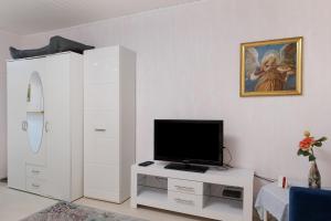 Ferienwohnung Poolblick