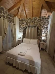 Despoinas Stone House in Kranidi