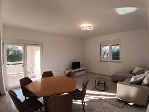 Viric DS - Ferienhaus Vir - 35m vom Meer