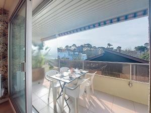 Apartment Maris Stella-2 by Interhome