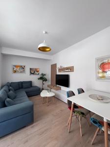 E2 Seaside Stay