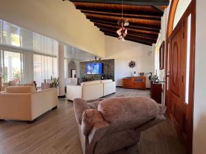 Villa Edén Alto