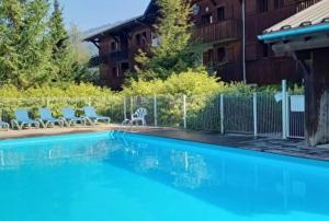 Chalet Triplex avec Piscine - Sauna