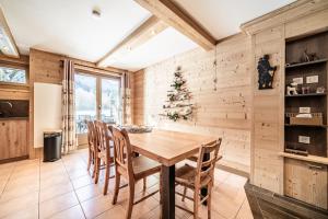 Chalet Triplex avec Piscine - Sauna