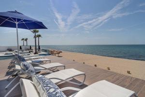 Stunning Beach front Encantame Verano 605