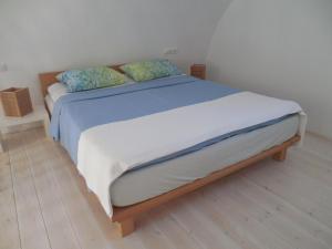 Sea view house Avgi