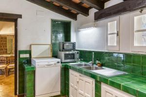 Masia Mimosa Pool house