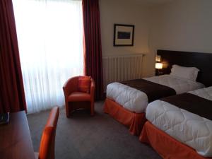 Hotels Hotel de Montaulbain : photos des chambres