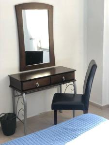 Isabella villa with private pool and scenic surroundings