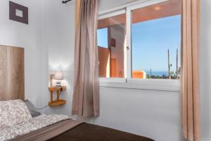 Casares Del Sol Yohannsanae Regione