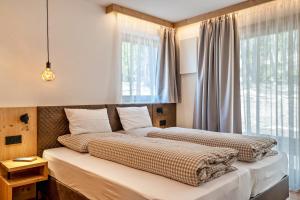 Les Ciases Chalets Dolomites Apt 1