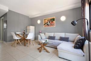 Oasis Royal E204