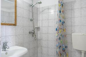 Syrios Suites No 2