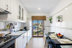 Cosy Apartment With Pool 2