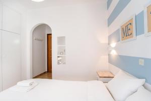 Livadia Seaside Studios 13
