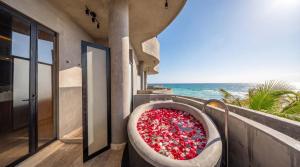 Maiim Tankah 4BR Duplex Apt with Pool Spa & Gym