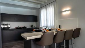 Villa Sirmione Front Lake