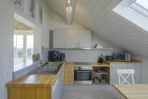 Happy Hugle Haus
