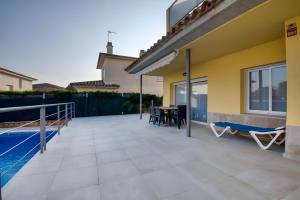 Casa Fondils by Easy Brava