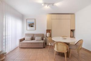 Almadrava House