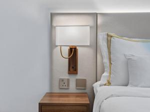 PNB Living - High Floor Urban Oasis - 2 Balconies