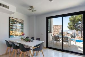 4 bed townhouse with stunning view