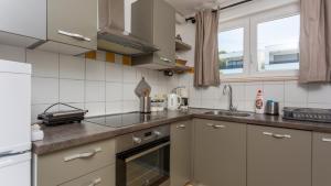 Apartman Sunshine Njivice Krk by Villas Guide