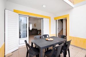 Villa Essence of Grey