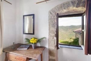 A Retreat With A View - Unità 2