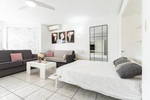 Butiplaya Frontline Beach