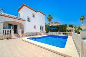 Villa Del Sol - Solo Familias 1819