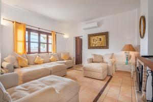 Wonderful 5 Bed Villa With Private