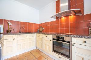 Wonderful 5 Bed Villa With Private