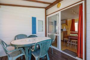 Bungalow D
